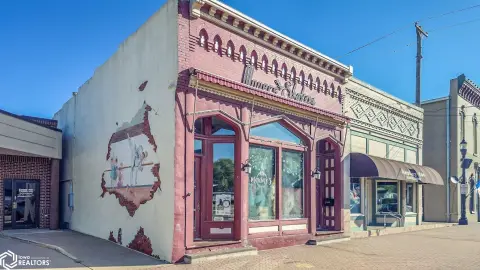 Downtown Woodbine Commercial Opportunity