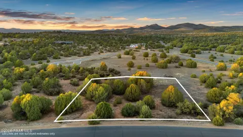 Residential Land in Cooper Hawk Ridge