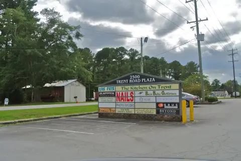 Trent Road Plaza Retail Office Space