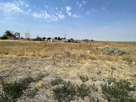 Residential Land in Hollister, ID
