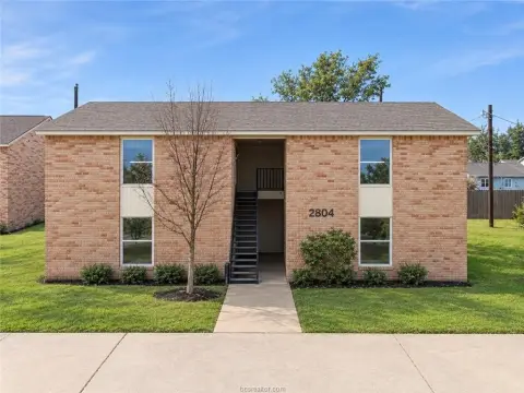 Fourplex with Washer and Dryer Connections