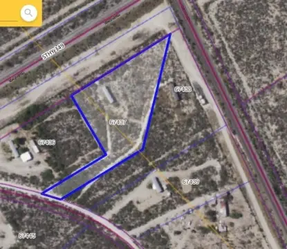 Land Near Lake Amistad