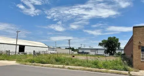 Gated Commercial Lot Near Downtown