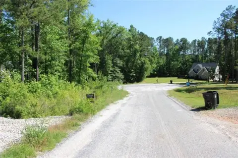 Residential Land in Locust Grove