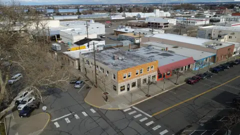 Mixed-Use Building With Apartments