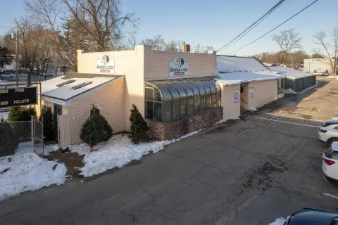 C-1 Storefront Building