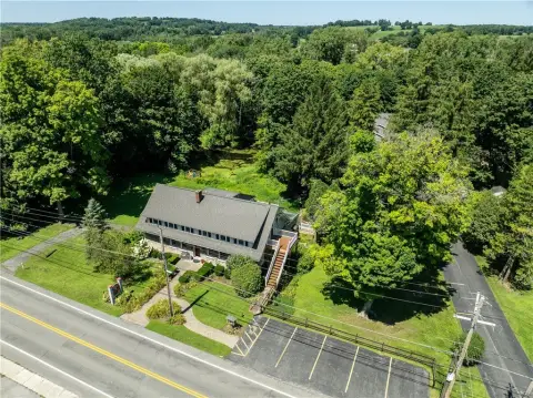 Bed & Breakfast with Owner Residence