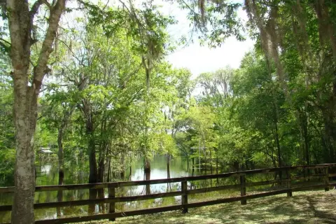 Unimproved Waterfront Interior Lot