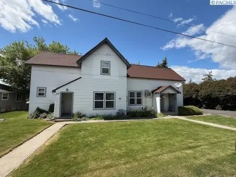 Historic Duplex with Spacious Units