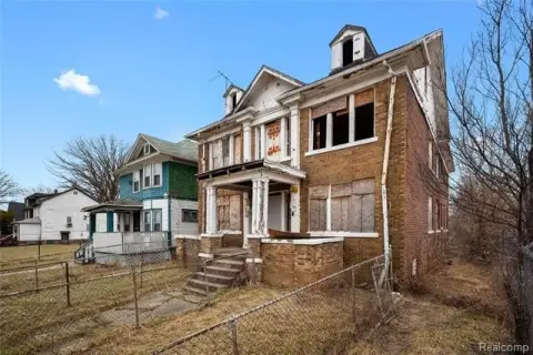 Quadplex with Full Basement
