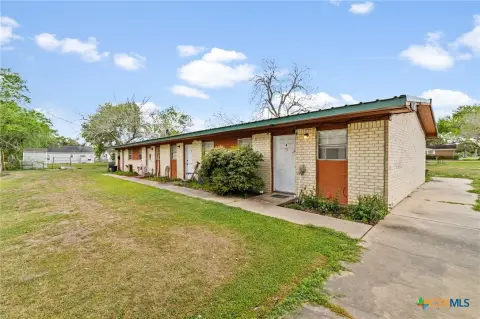 Turn-Key Fourplex in Ganado, TX