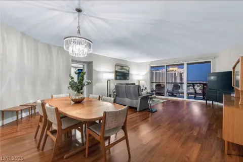 Las Vegas High-Rise Condo