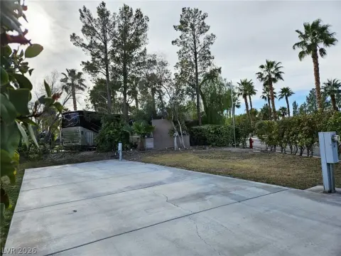 Oversized Corner Lot in Resort