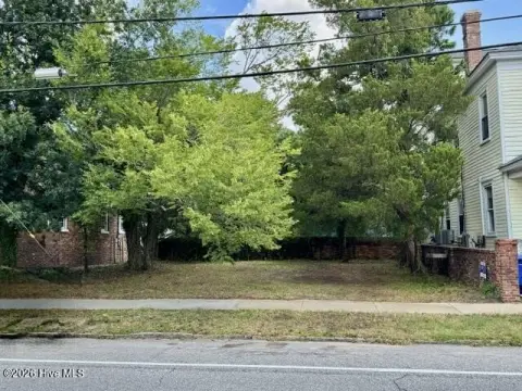 UMX-Zoned Development Lot with Privacy Walls