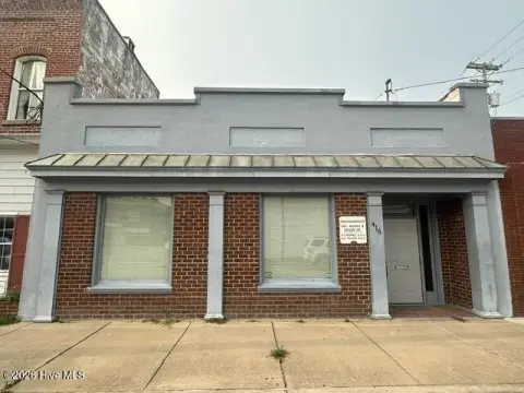 Single-Story Medical Office Building