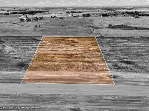 Residential Land in Elm Mott, TX