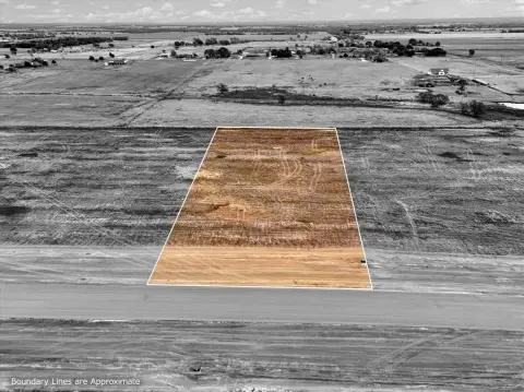 Residential Land in Elm Mott