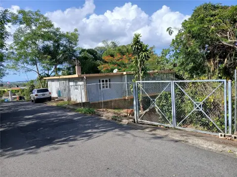 Quadplex with Multiple Living Spaces