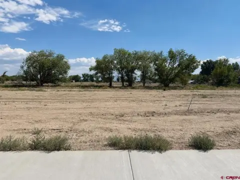 Residential Homesite in Planned Community