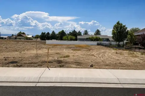 Residential Homesite in Established Community