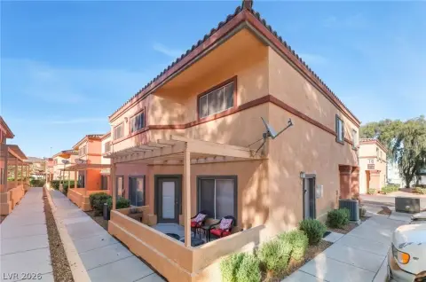 Las Vegas Townhome-Style Fourplex