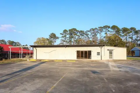 Updated Commercial Property on Highway