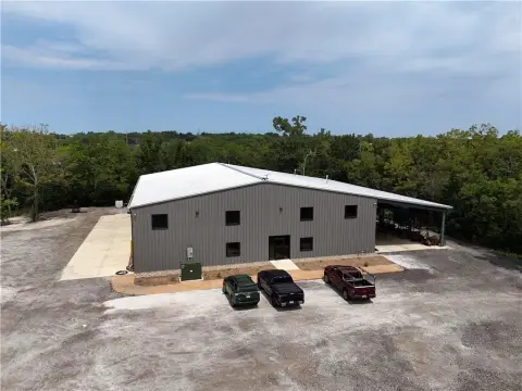 Industrial Flex Space with Yard