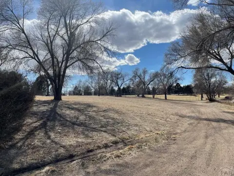 Residential Land with Golf Course View