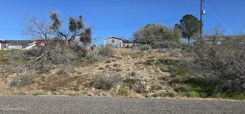 Cordes Lakes Hillside Lot