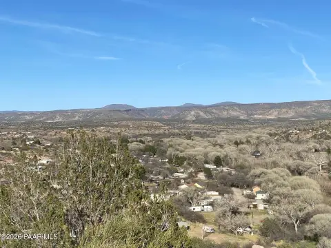 Land with Red Rock Views