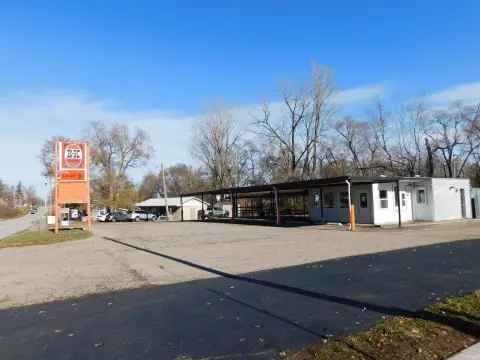 Silver Lake B&K Drive-In