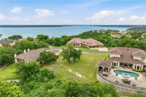 Residential Land in Woodlake Community