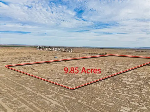 9.85 Acres in Roosevelt