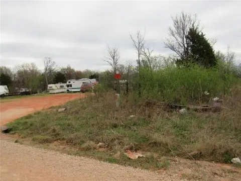 Residential Land in Tecumseh, OK