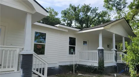 Renovated Triplex Near Historic District