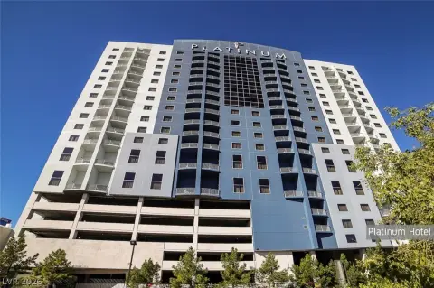 Platinum Hotel Condo Near Strip
