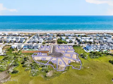 Waterfront Homesite on Private Cul-de-Sac