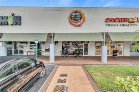 Turnkey Restaurant on Calle 8