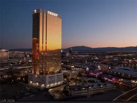 Las Vegas High-Rise Studio