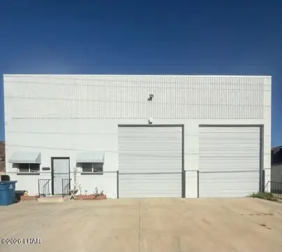 Versatile Warehouse with Drive-Through