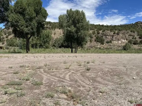 Waterfront Land with RV Resort Amenities
