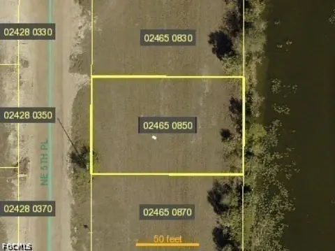 Waterfront Lot in Cape Coral
