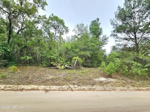 Land with Georges Lake View