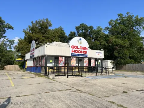 Drive-Through Restaurant for Lease