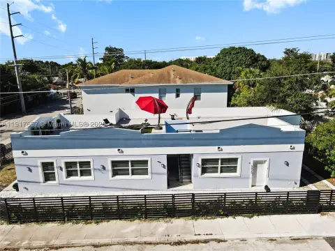 Duplex with Private Rooftop Terraces