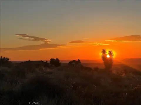Apple Valley Land with Views