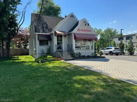 Turnkey Commercial Building in Livingston