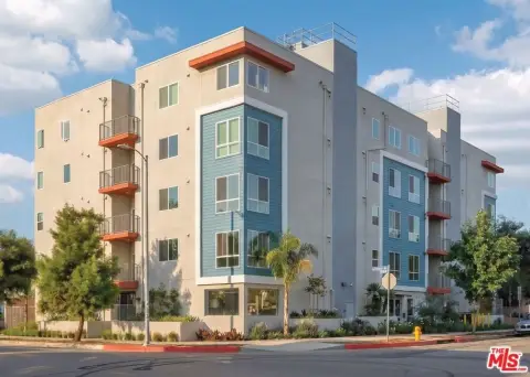 West Adams Multifamily Apartment Community