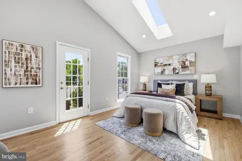 Four-Level Duplex with Outdoor Space