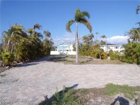 Fort Myers Beach Land Opportunity